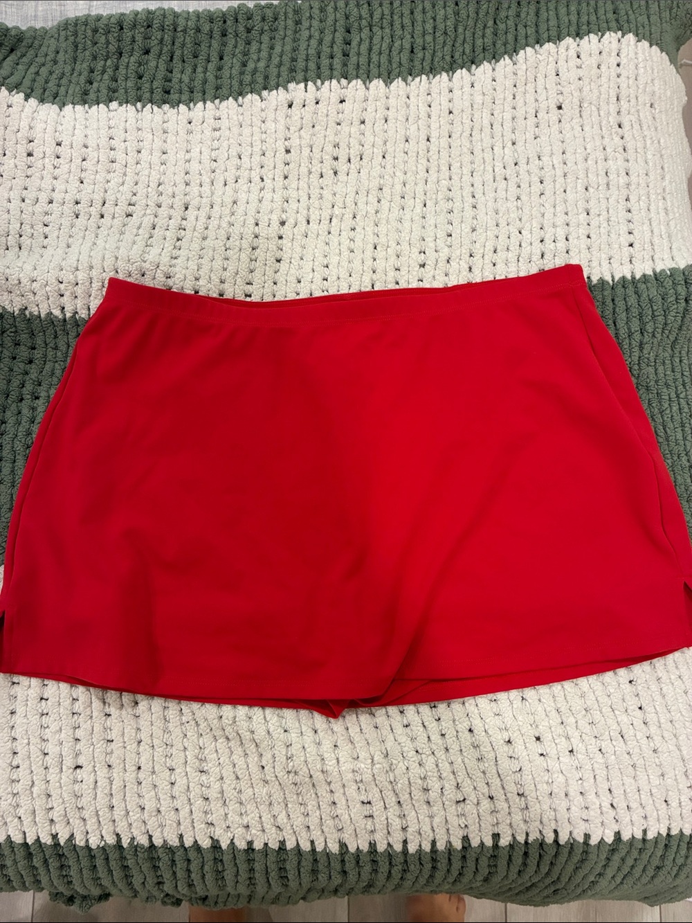Fabletics Bright Red Women's Skort Shorts